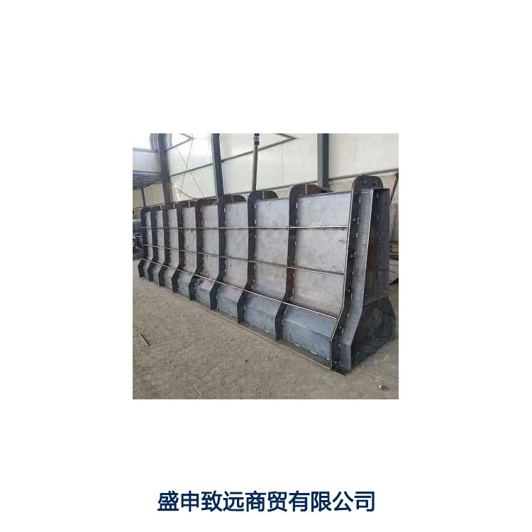 隔離墩鋼模具生產廠家公路隔離帶模具交通隔離帶模具批發(fā)