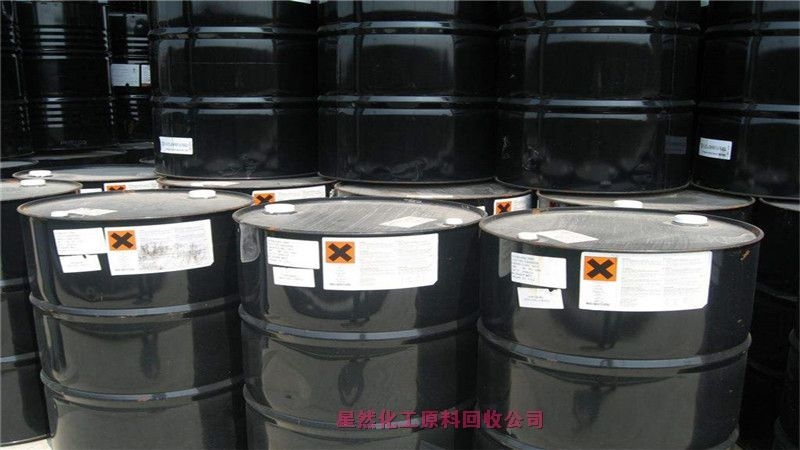 無(wú)錫收購(gòu)回收工業(yè)防腐油漆，哪里回收硅油防腐油漆