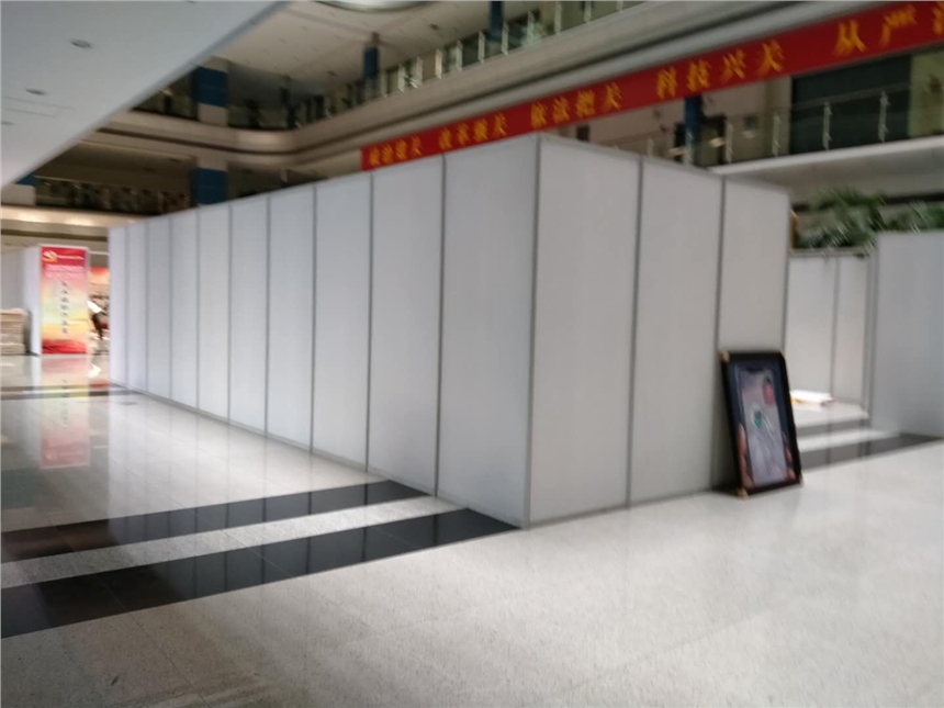 東莞八棱柱宣傳屏風(fēng)，標(biāo)準(zhǔn)展覽展板出租