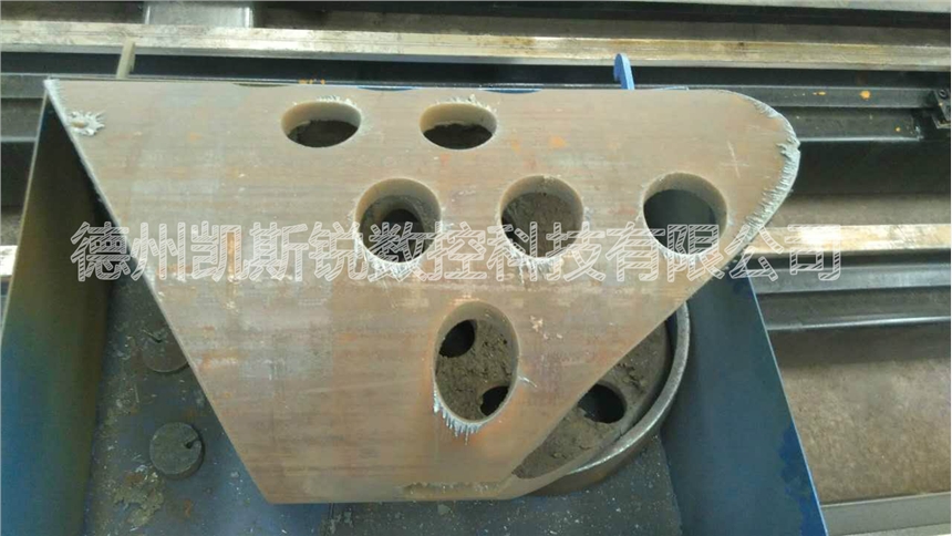 坡口專用切割機(jī)價(jià)格貴陽 數(shù)控相貫線火焰切割機(jī)圖片