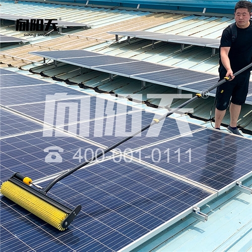 光伏清洗設(shè)備 光伏板清洗機(jī)廠家直銷