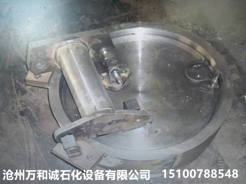 鎖環(huán)式快開(kāi)盲板比卡箍式插扣式快開(kāi)盲板好用呢
