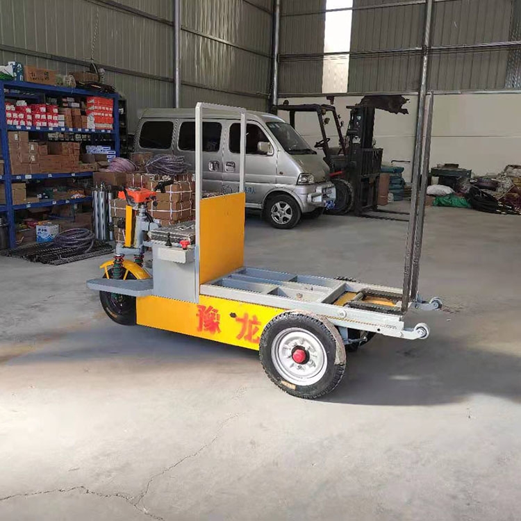 工地用的叉磚車 自裝自卸運(yùn)磚機(jī)