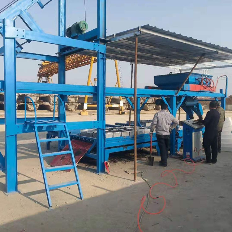 全自動智能化小型預制構件布料機 預制塊振搗平臺廠家介紹