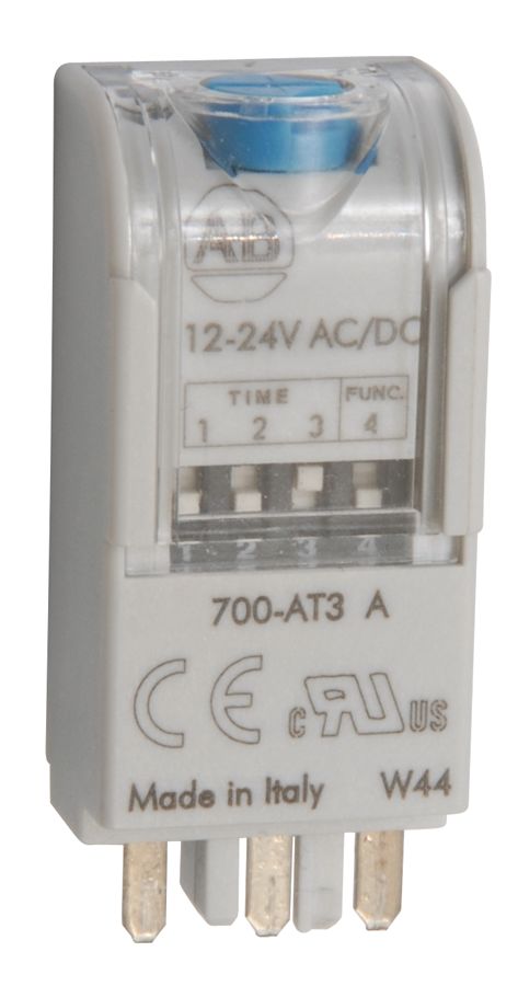 700ϵ^