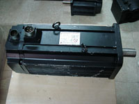 YASKAWA  PLC  USAFED-44FA2 倉儲直接 現(xiàn)貨供應(yīng)