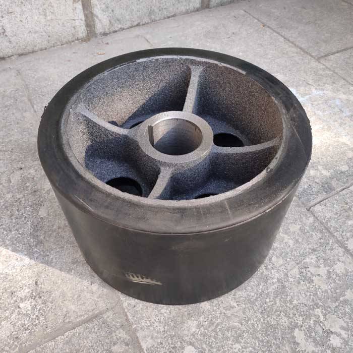 jzm500攪拌機(jī)橡膠托輪 優(yōu)質(zhì)光面耐摩擦膠輪滾輪驅(qū)動(dòng)輪