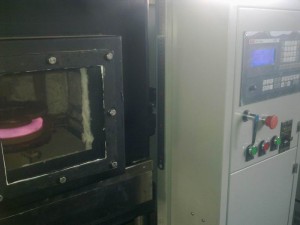 鄭州淬火機床，鄭州洛陽淬火機床，鄭州大連淬火機床，鄭州用功螺旋齒輪淬火設(shè)備，新型
