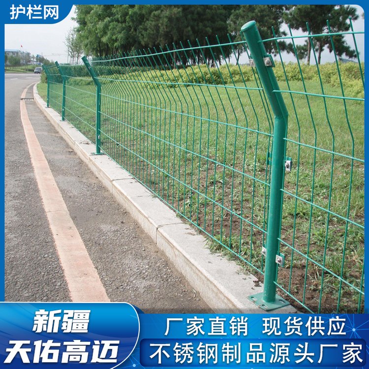 天佑高邁鍍鋅鋼馬路防撞隔離交通安全市政道路護欄網藍白欄桿