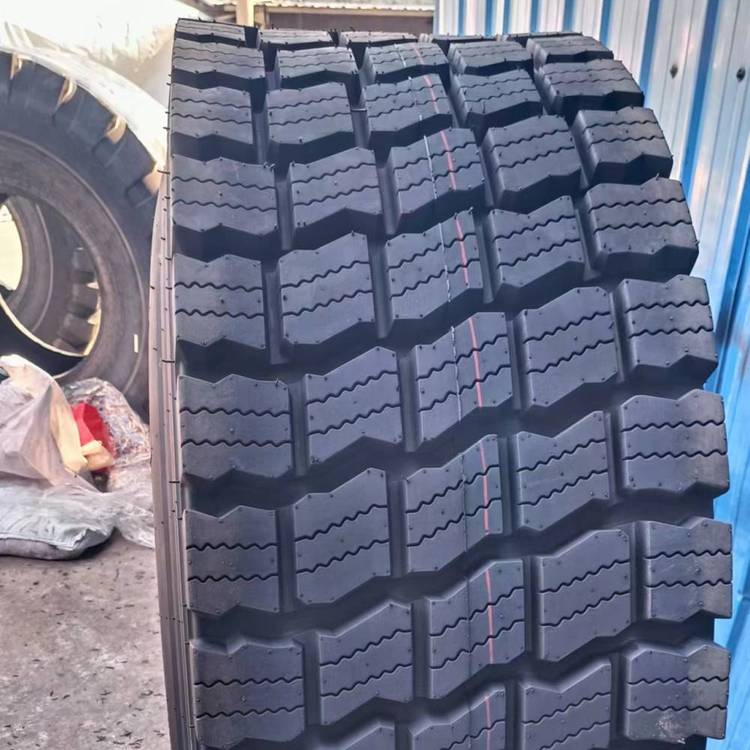 廠家現(xiàn)貨魯飛鏟車胎工程胎16\/70R20雪地胎16\/70-20裝載機(jī)輪胎