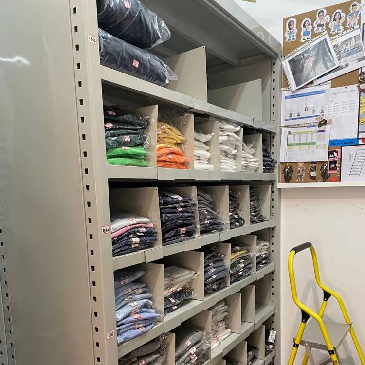 供應(yīng)服裝店倉儲貨架衣服存放貨架樣品存儲架支持定制