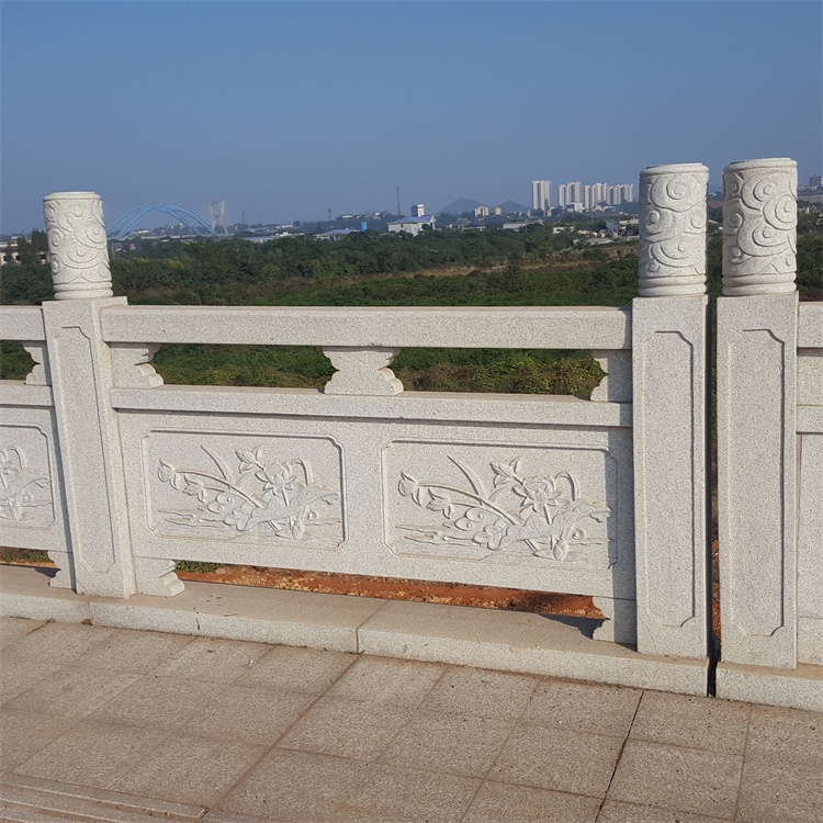 戶外花崗巖石欄桿河道大橋石雕欄板造型豐富