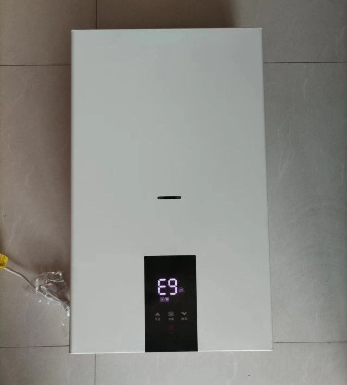 24KW匠奧燃氣壁掛采暖洗浴兩用家用采暖爐供暖氣片地暖風(fēng)盤130平