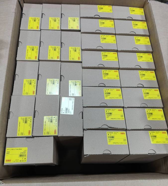 SIBA高壓熔斷器3030301.4027x213mm1.5KV西霸優(yōu)勢系列