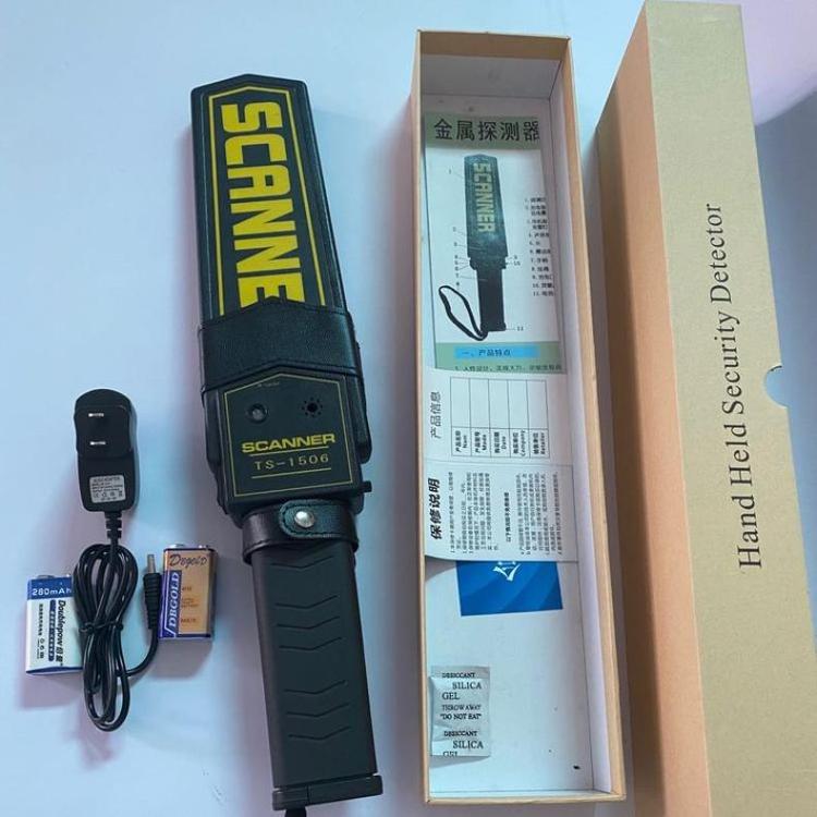 BG-S140V可調(diào)靈敏度手持金屬探測(cè)器學(xué)?？紙?chǎng)檢測(cè)安檢棒