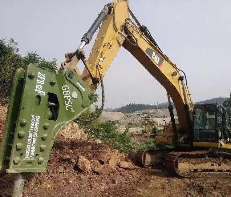 155進(jìn)口工兵機(jī)械破碎錘ZFB12F多種型號(hào)大小齊全發(fā)貨中