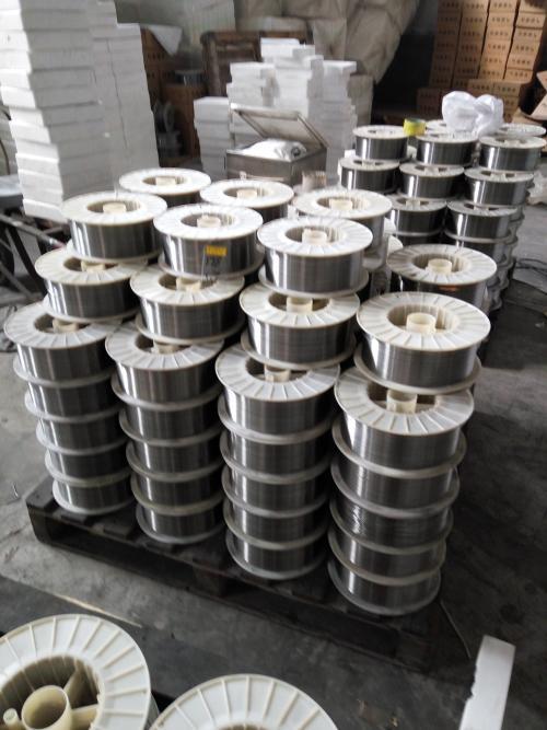 生產(chǎn)E309LT1-1不銹鋼藥芯焊絲異種鋼焊接規(guī)格1.2\/1.6mm