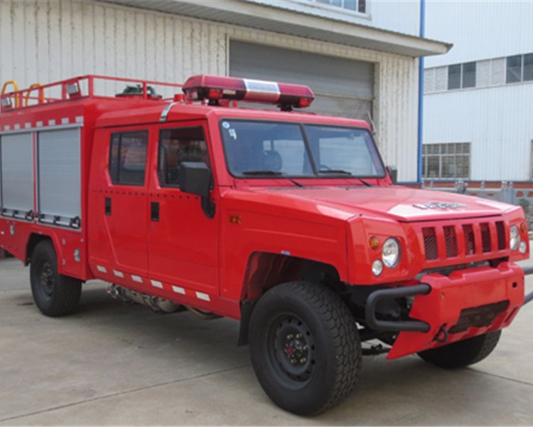 水霧消防車應(yīng)急專用車北汽越野車森林防火車
