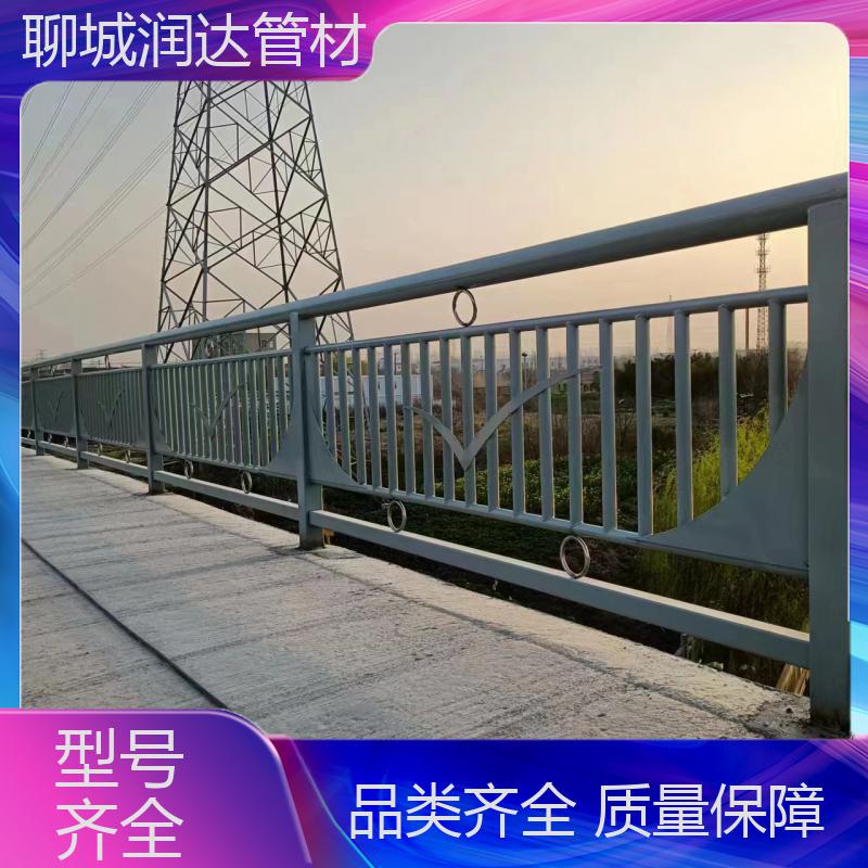 品質(zhì)優(yōu)越橋梁不銹鋼欄景觀護(hù)欄公園不銹鋼護(hù)欄