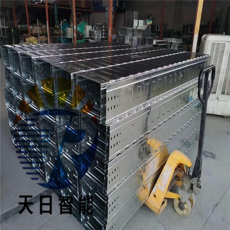 長(zhǎng)期供應(yīng)現(xiàn)貨橋架廠家專業(yè)生產(chǎn)上海弱電玻璃鋼橋架電纜線槽配件齊全歡迎來(lái)電天日智能弱電玻璃鋼橋架