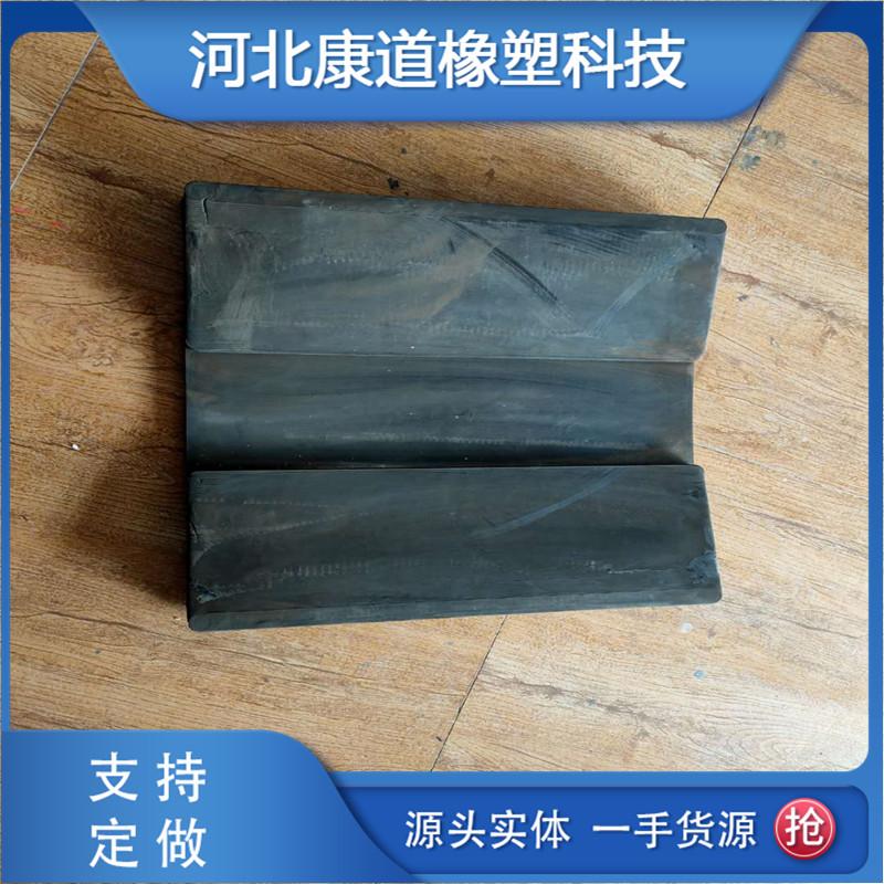 康道生產(chǎn)球磨機(jī)橡膠板耐磨橡膠襯板鋼廠(chǎng)用填料筒體提升條