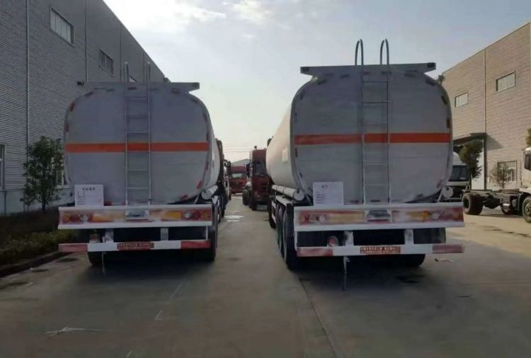 閩清危險(xiǎn)品槽罐車(chē)運(yùn)輸專(zhuān)業(yè)團(tuán)隊(duì)24小時(shí)隨時(shí)接單安泰