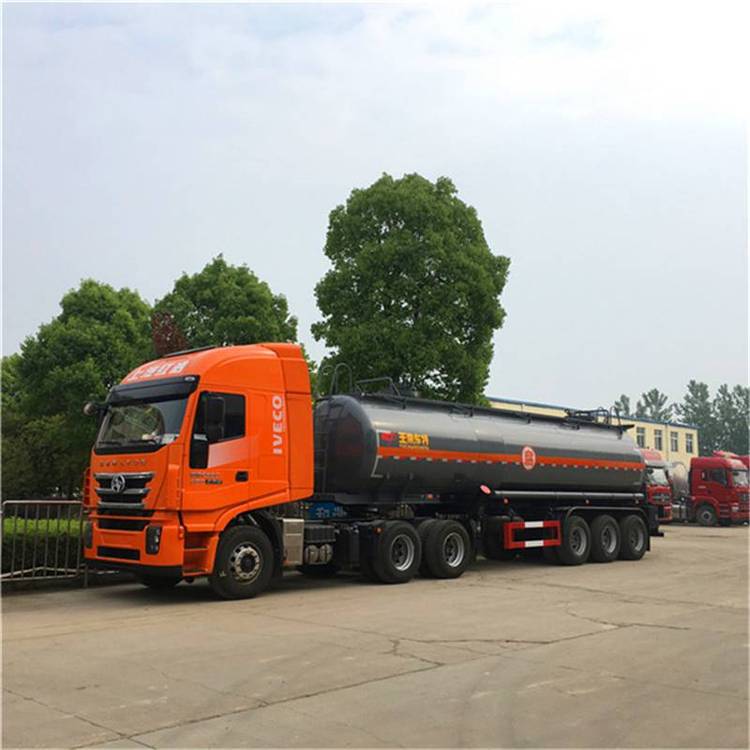 來賓危險(xiǎn)品槽罐車運(yùn)輸化工品?；肺锪鲗＞€直達(dá)