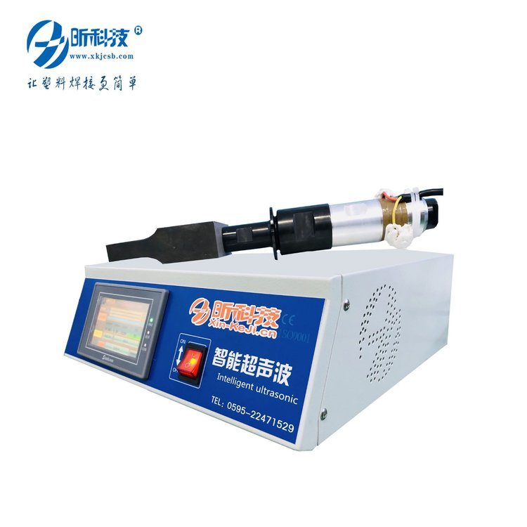 全自動(dòng)三層無紡布一次性面部外科制造機(jī)生產(chǎn)線